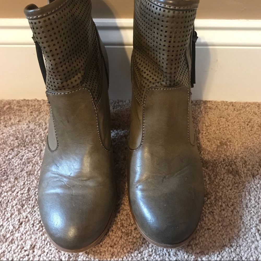 Cute Booties - Picture 3 of 7